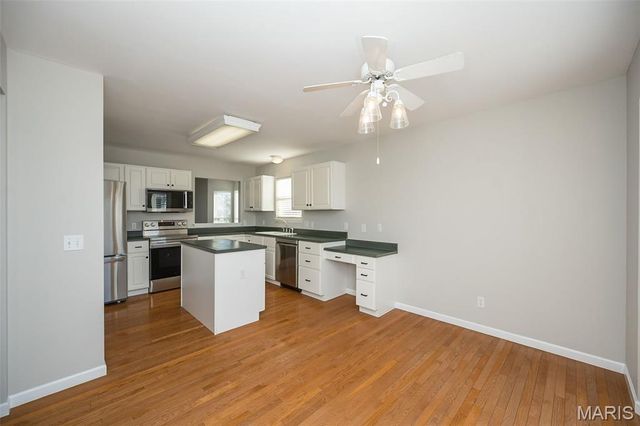 3166 Country Bluff Drive 38C, St Charles, MO 63301