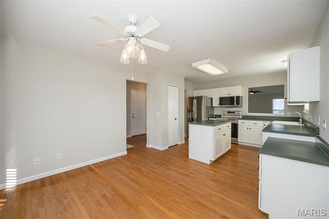 3166 Country Bluff Drive 38C, St Charles, MO 63301