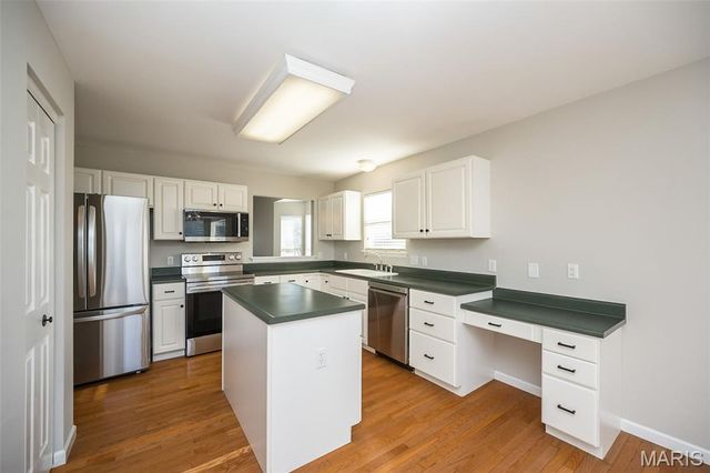 3166 Country Bluff Drive 38C, St Charles, MO 63301