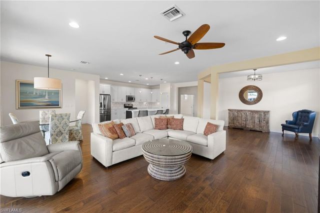 15209 Butler Lake DR 201, Naples, FL 34109