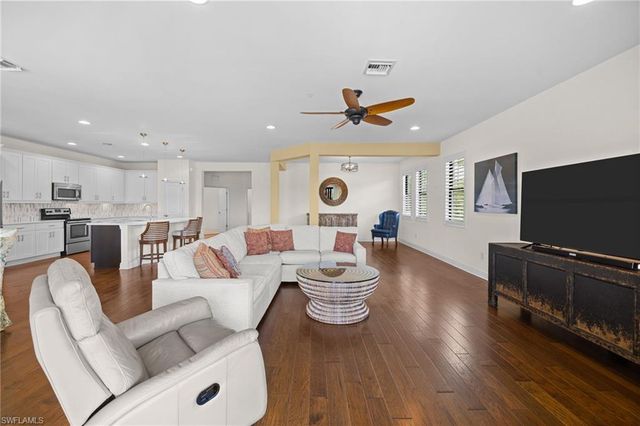 15209 Butler Lake DR 201, Naples, FL 34109