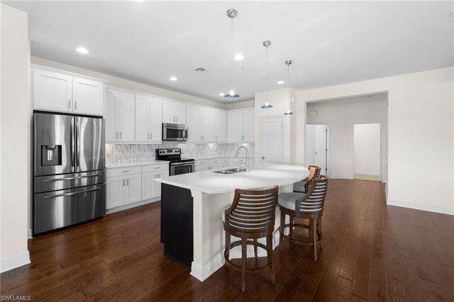 15209 Butler Lake DR 201, Naples, FL 34109