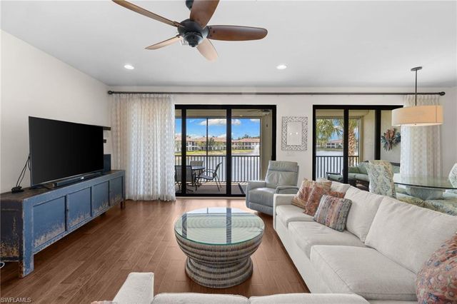 15209 Butler Lake DR 201, Naples, FL 34109
