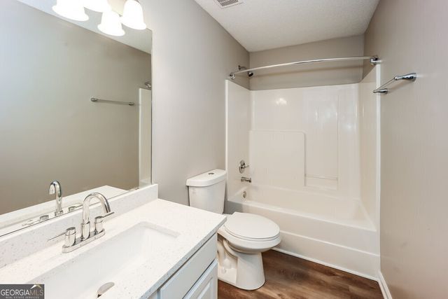 10808 Knotty Pine Place, Hampton, GA 30228