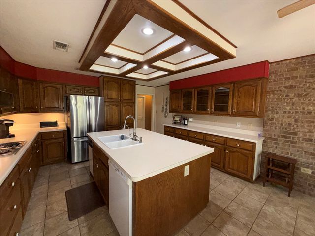 136 Busey Boulevard, Decatur, TX 76234