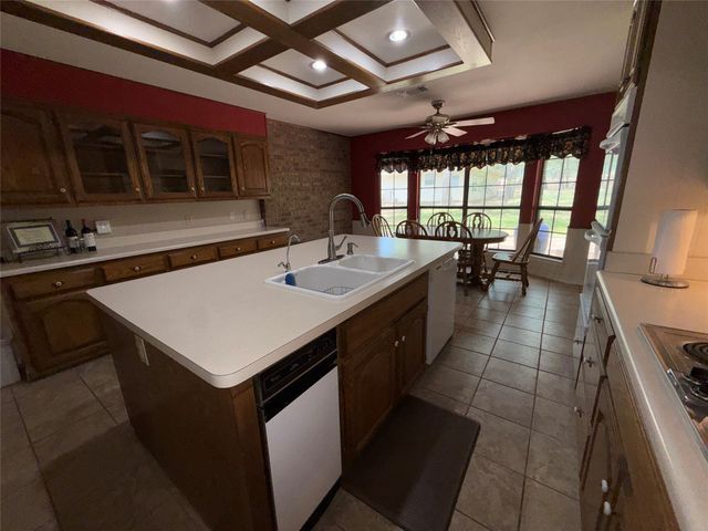 136 Busey Boulevard, Decatur, TX 76234