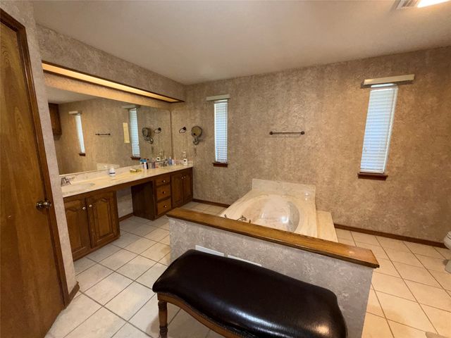 136 Busey Boulevard, Decatur, TX 76234