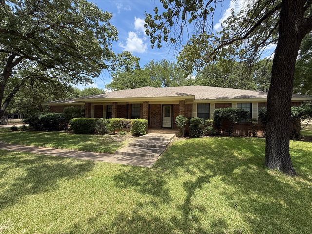 136 Busey Boulevard, Decatur, TX 76234