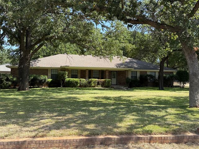 136 Busey Boulevard, Decatur, TX 76234
