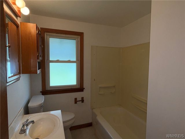 277 Kinsey Avenue, Tonawanda, NY 14217