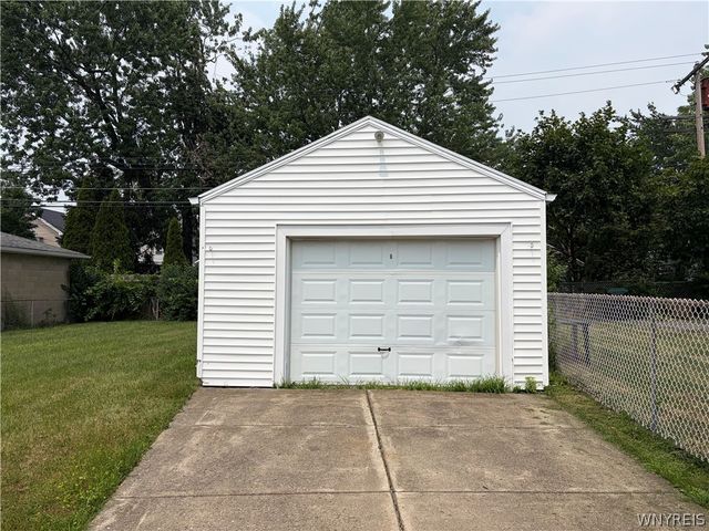277 Kinsey Avenue, Tonawanda, NY 14217