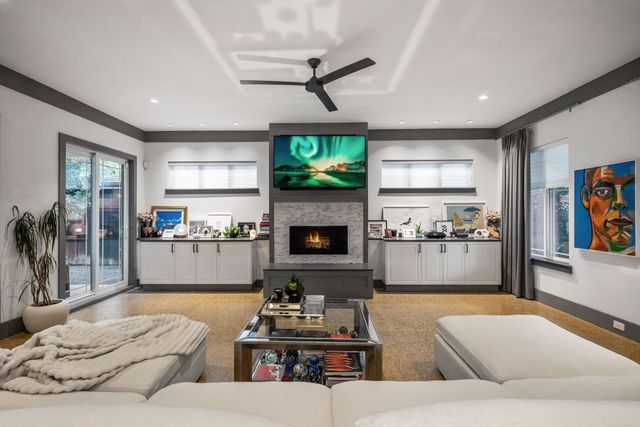 2014 Lakeland Drive, Dallas, TX 75218