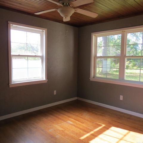 129 E Willis Street, Monticello, AR 71655