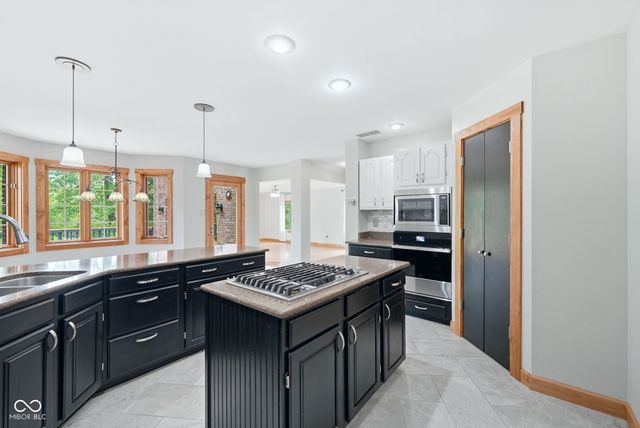 11510 Bloomfield Drive S, Indianapolis, IN 46259