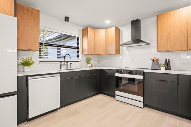 1441 FAIRWAY DRIVE, Dunedin, FL 34698