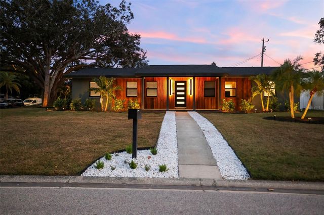 1441 FAIRWAY DRIVE, Dunedin, FL 34698