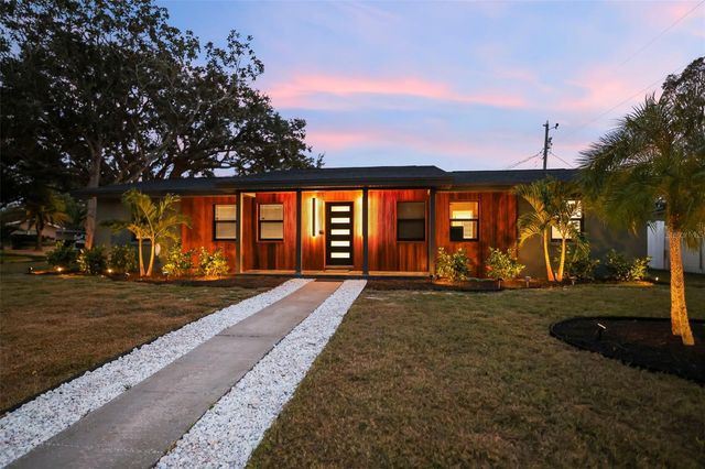 1441 FAIRWAY DRIVE, Dunedin, FL 34698