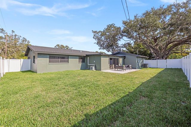 1441 FAIRWAY DRIVE, Dunedin, FL 34698