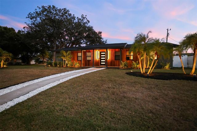 1441 FAIRWAY DRIVE, Dunedin, FL 34698