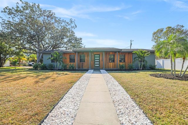 1441 FAIRWAY DRIVE, Dunedin, FL 34698