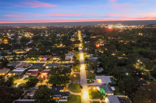 1441 FAIRWAY DRIVE, Dunedin, FL 34698