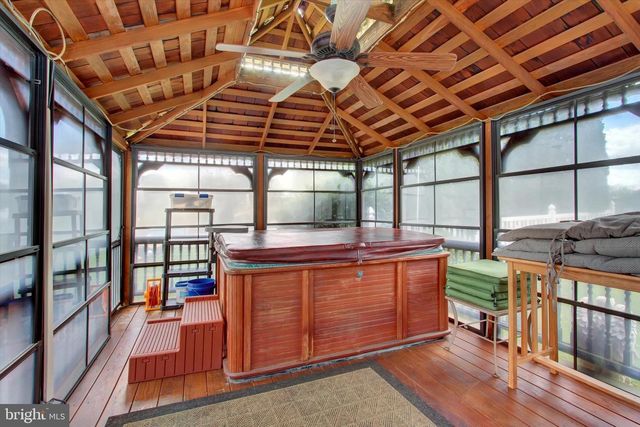 536 KUHN FORDING RD, East Berlin, PA 17316