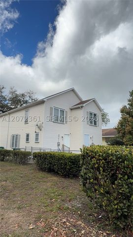 1600 SW 44th Ave, Fort Lauderdale, FL 33317