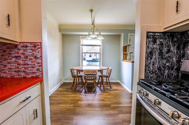 1812 Hanford Avenue, Lincoln Park, MI 48146