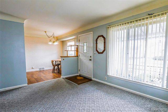 1812 Hanford Avenue, Lincoln Park, MI 48146