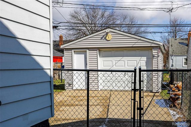 1812 Hanford Avenue, Lincoln Park, MI 48146