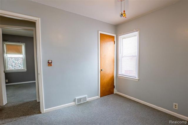 1812 Hanford Avenue, Lincoln Park, MI 48146