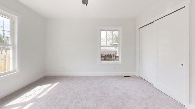 255 ELIZABETH AVE, Paulsboro, NJ 08066