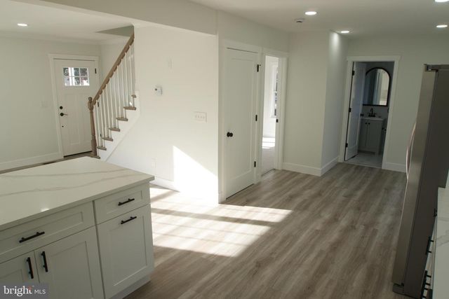 255 ELIZABETH AVE, Paulsboro, NJ 08066