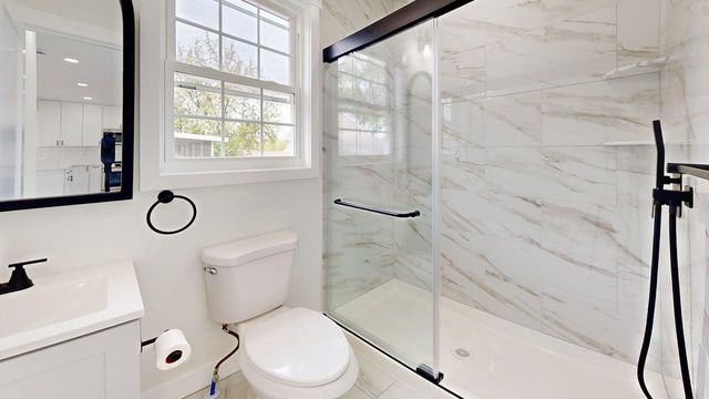 255 ELIZABETH AVE, Paulsboro, NJ 08066