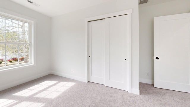 255 ELIZABETH AVE, Paulsboro, NJ 08066