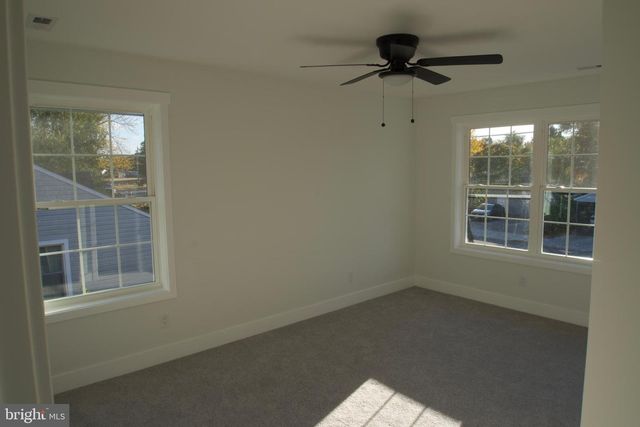 255 ELIZABETH AVE, Paulsboro, NJ 08066