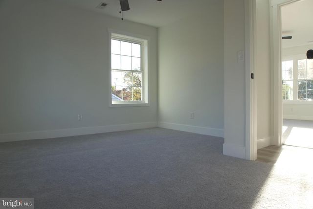 255 ELIZABETH AVE, Paulsboro, NJ 08066