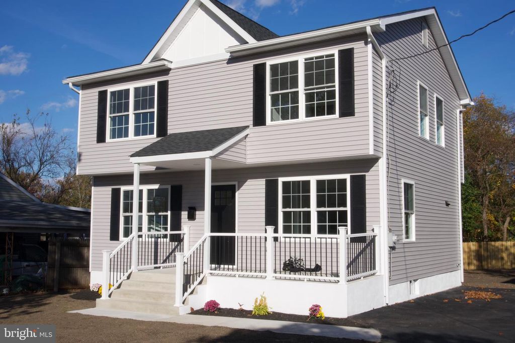 255 ELIZABETH AVE, Paulsboro, NJ 08066