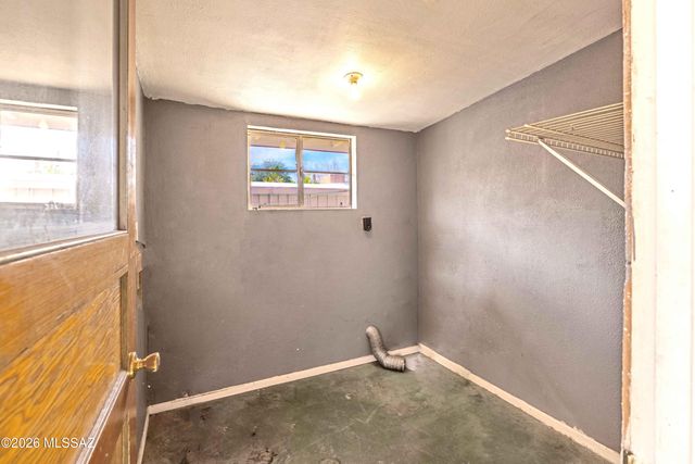 4320 E Hayhurst Street, Tucson, AZ 85712