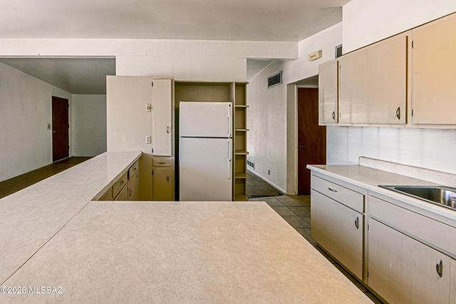 4320 E Hayhurst Street, Tucson, AZ 85712