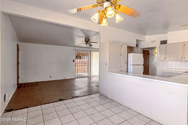 4320 E Hayhurst Street, Tucson, AZ 85712