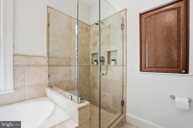 1815 N HIGHLAND ST, Arlington, VA 22201
