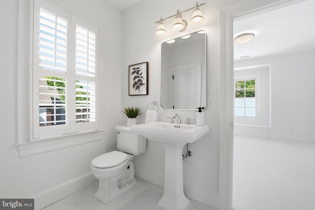 1815 N HIGHLAND ST, Arlington, VA 22201