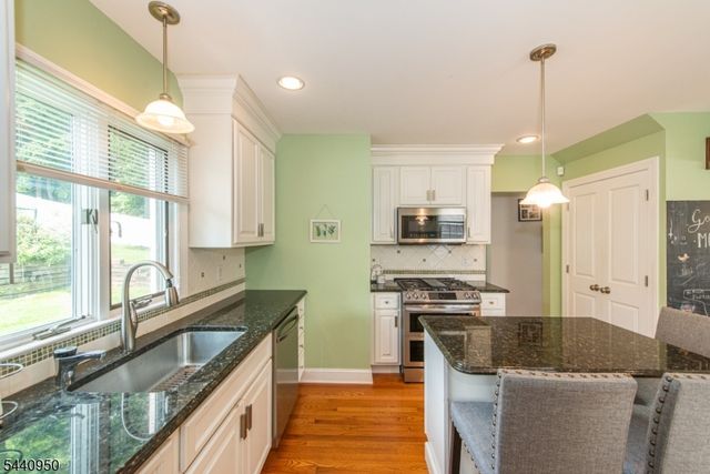 112 Main St, Lincoln Park Boro, NJ 07035