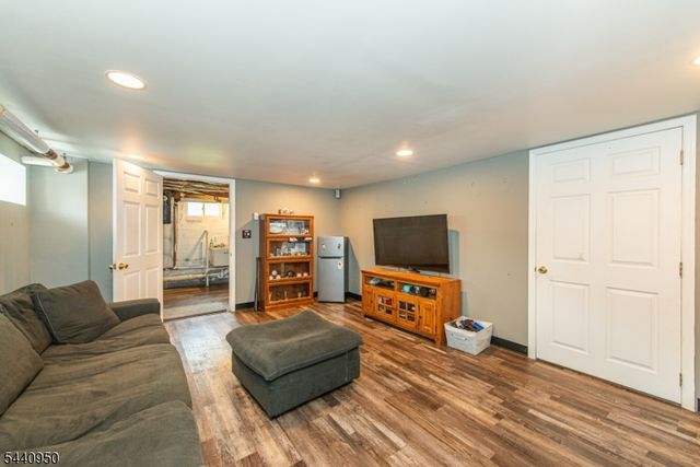 112 Main St, Lincoln Park Boro, NJ 07035
