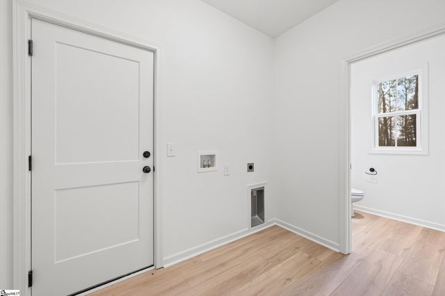 124 Guest Circle, Anderson, SC 29621