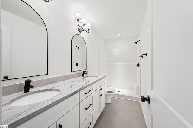 124 Guest Circle, Anderson, SC 29621