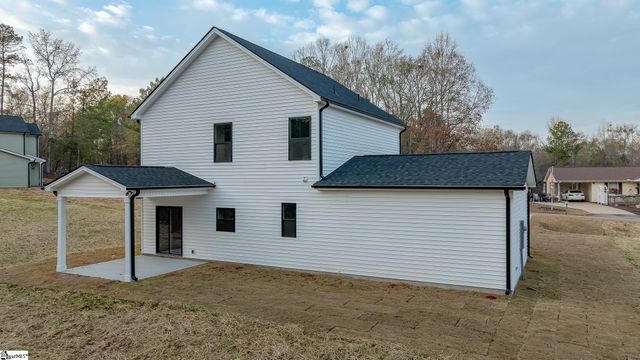 124 Guest Circle, Anderson, SC 29621