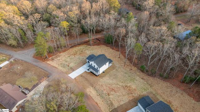 124 Guest Circle, Anderson, SC 29621