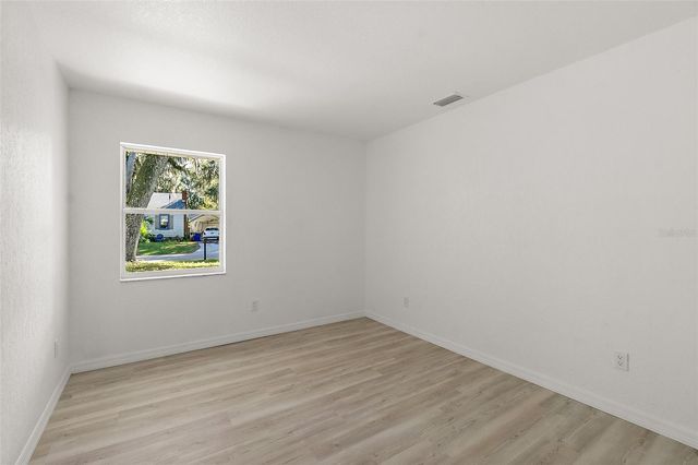 145 OAK RIDGE AVENUE, Edgewater, FL 32132